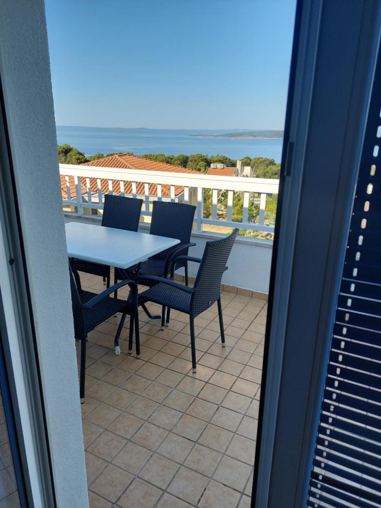 Apartmani "Radi" Baška Voda Rum bild