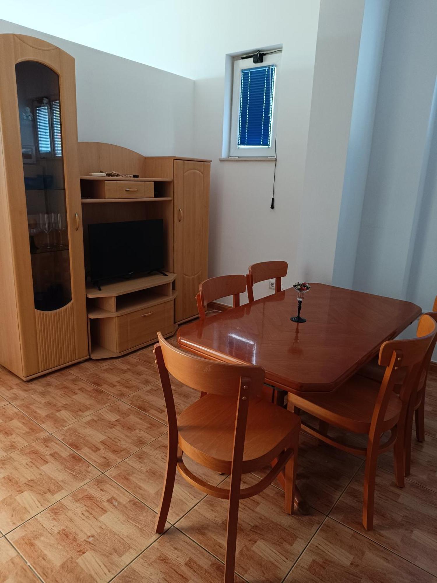 Apartmani "Radi" Baška Voda Rum bild