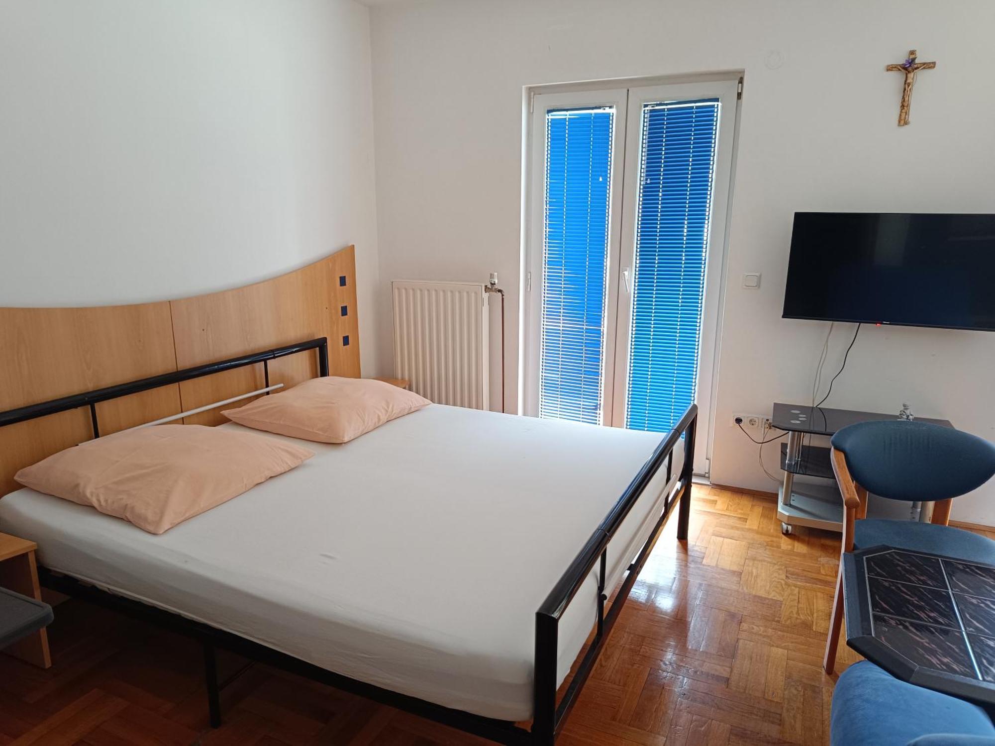 Apartmani "Radi" Baška Voda Rum bild