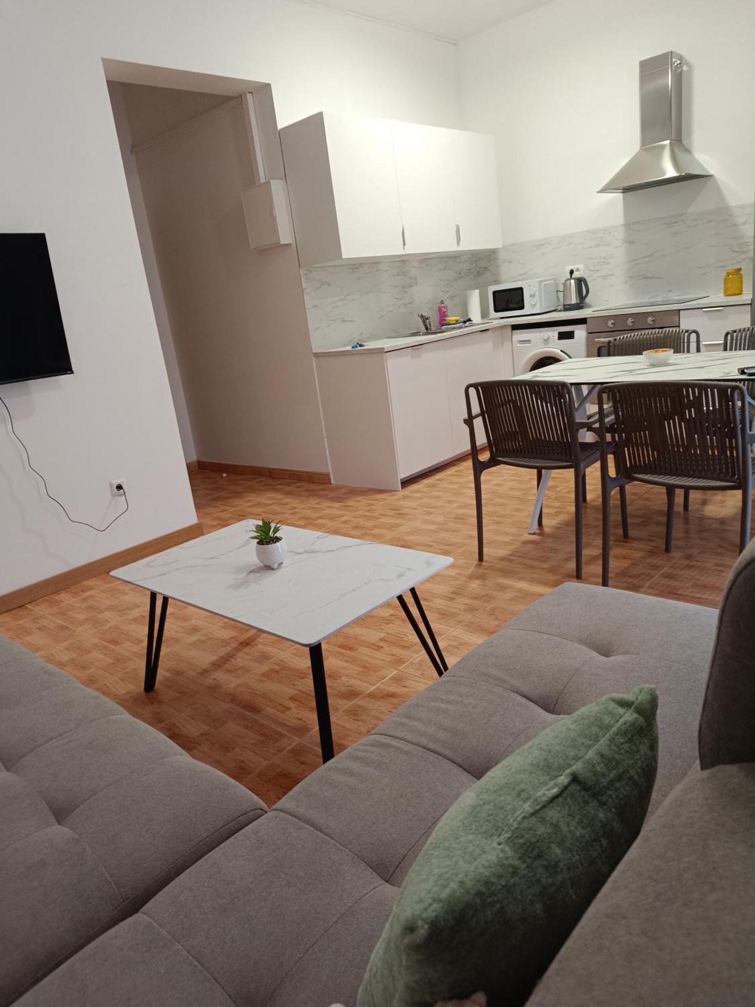 Apartmani "Radi" Baška Voda Exteriör bild