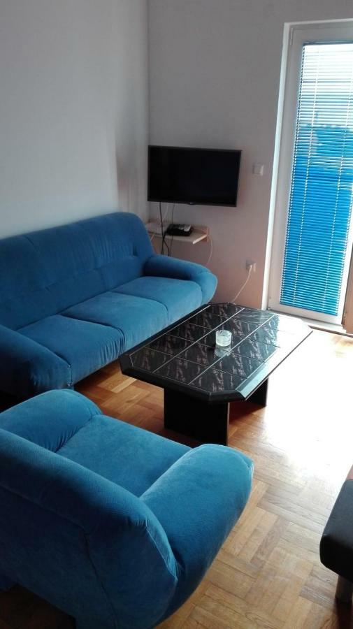 Apartmani "Radi" Baška Voda Exteriör bild